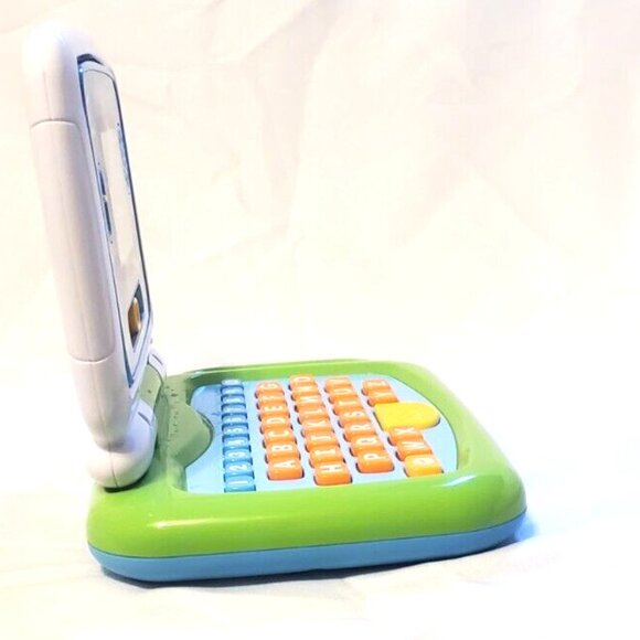 Leapfrog 2 in 1 Leaptop Touch Blue Green Kids Laptop - Picture 3 of 7